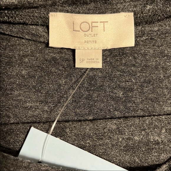 NWT Ann Taylor Loft outlet sweater - Picture 4 of 5